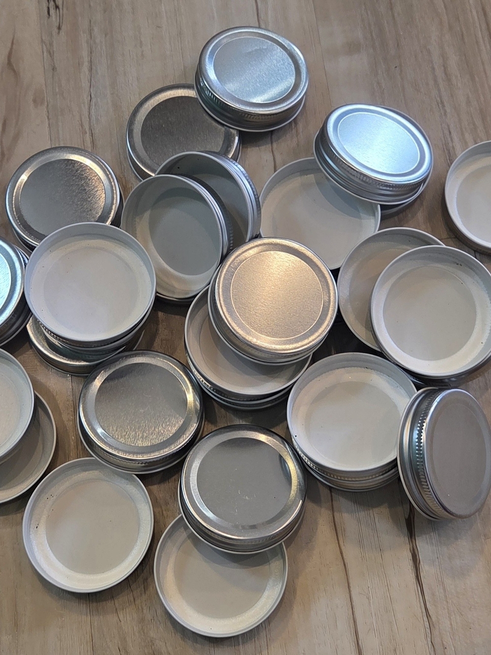 Silver Metal Screw-Top Metal Lids (33 Pack)
